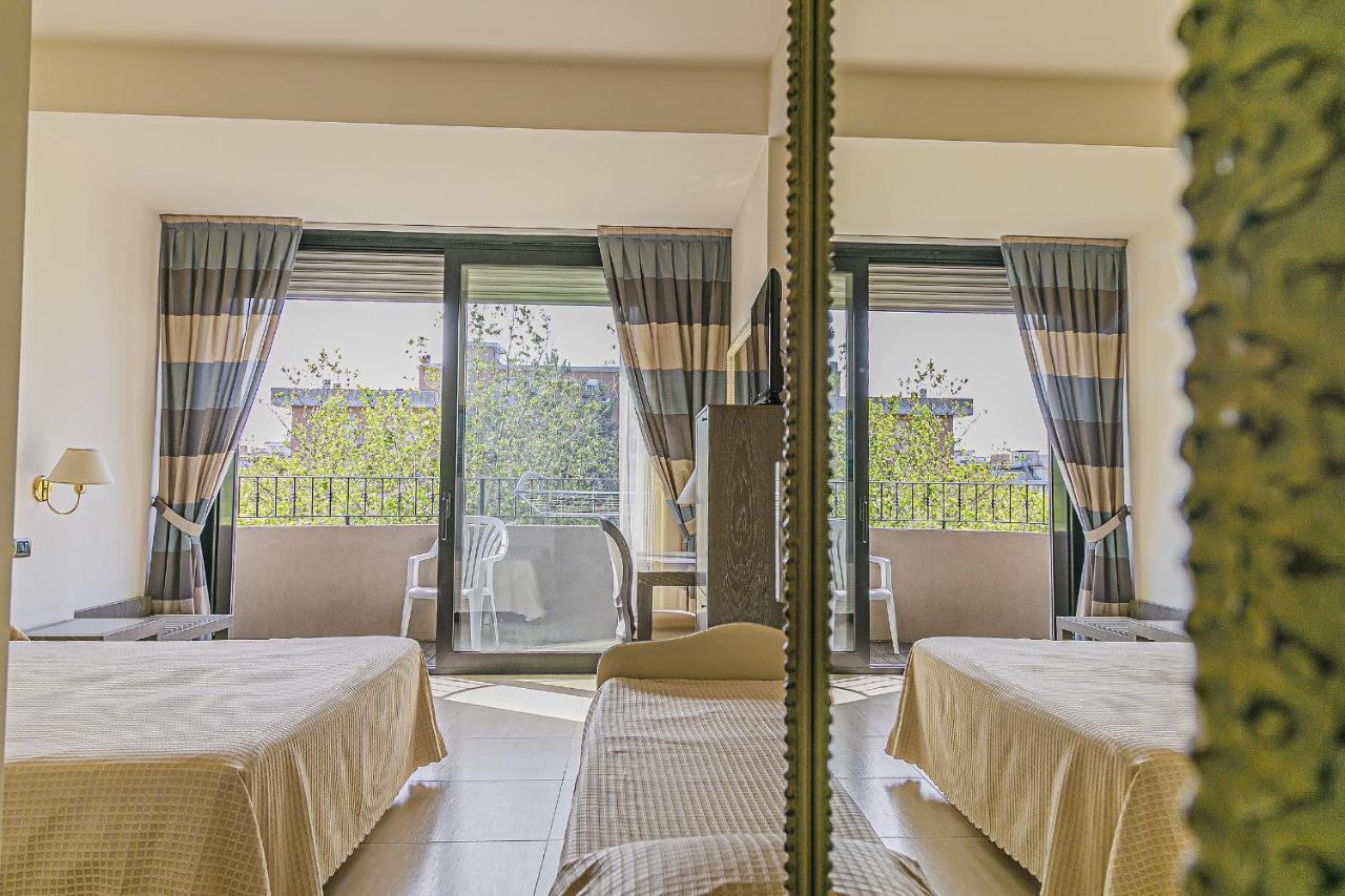 Hotel Metropolitan Bellaria-Igea Marina Eksteriør billede
