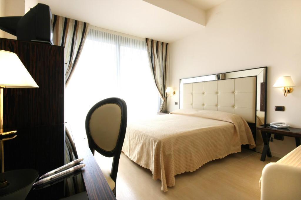 Hotel Metropolitan Bellaria-Igea Marina Eksteriør billede